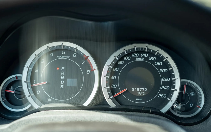 Honda Accord cena 30000 przebieg: 218000, rok produkcji 2009 z Toruń małe 277